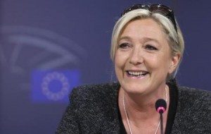 Marine Le Penová: favoritka prezidentských voleb, záhadně stojící mimo „mainstream“