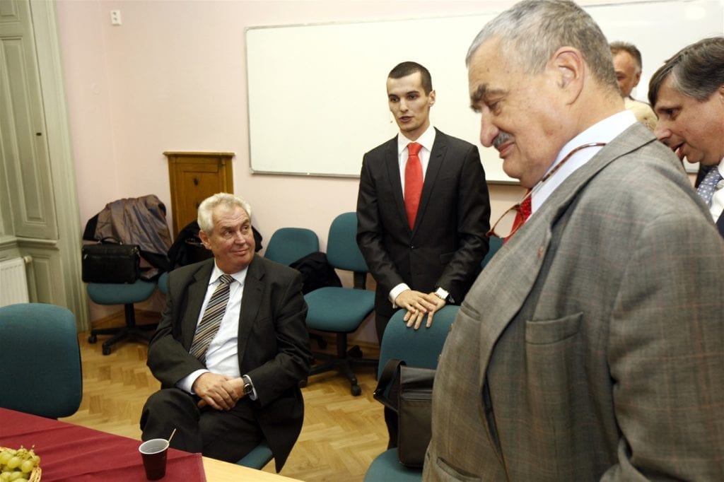 Miloš Zeman, moderátor Jakub Janda a Karel Schwarzenberg a Jan Fischer
