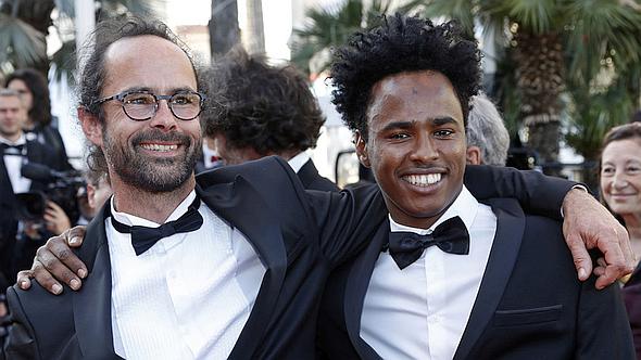 Hvězdný život kriminálníka a zastánce otevřených hranic: Cédric Herrou a jeho imigrantský „úlovek“ na filmovém festivalu v Cannes
