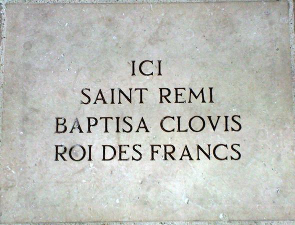 Svatý Remigius - Místo je v katedrále označeno deskou