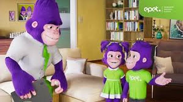 Oficiálním uměním vládnoucího systému je reklama, odtud i kult reklamních umělců, „kreativců“, začínající Warholem. Vše ostatní je vedlejší – „kolaterální produkt“:) Zrůdnosti a podivnosti se přitom divák odmala učí vnímat jako normalitu, například právě i kreaturky z reklam, různé ty šklebící rapující fialové gorily, krávy v rolácích nabízející zaručeně ekologické mléko apod. Smysl pro Řád je naopak prezentován jako charakterová vada, psychická deformace, vedoucí k násilí. Třeba takový Rodinný zločin (1985, r.: Santiago San Miguel), „podle skutečné události“, je důslednou aplikací svévolné teze „autoritářské osobnosti“ od Adorna na filmovém plátně.